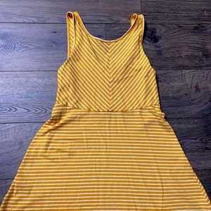 Old navy size 10/12 dress. Like new!